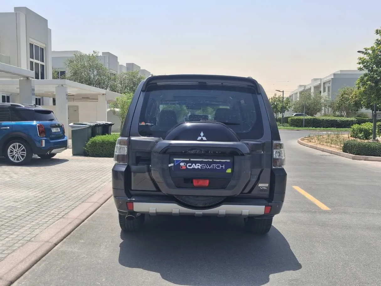 Car image 6