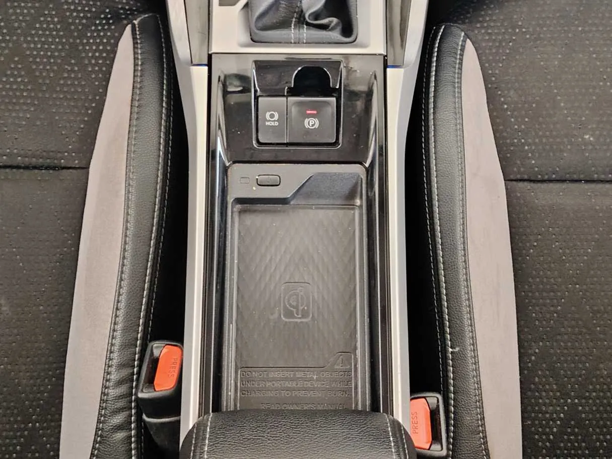 Car image 28