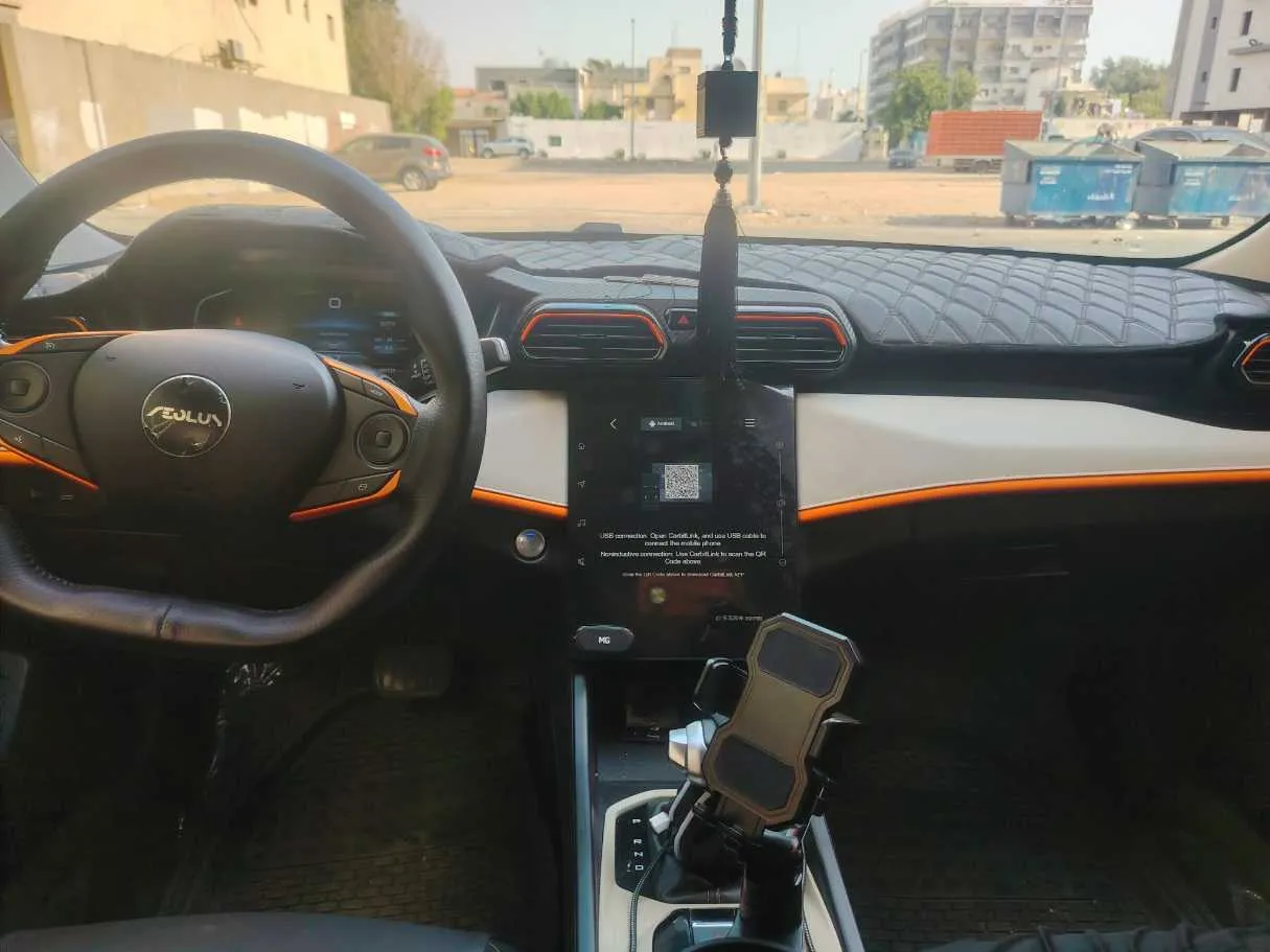 Car image 20