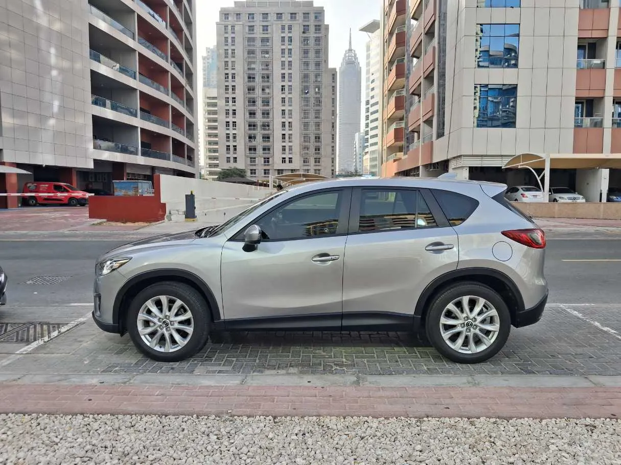 Car image 8
