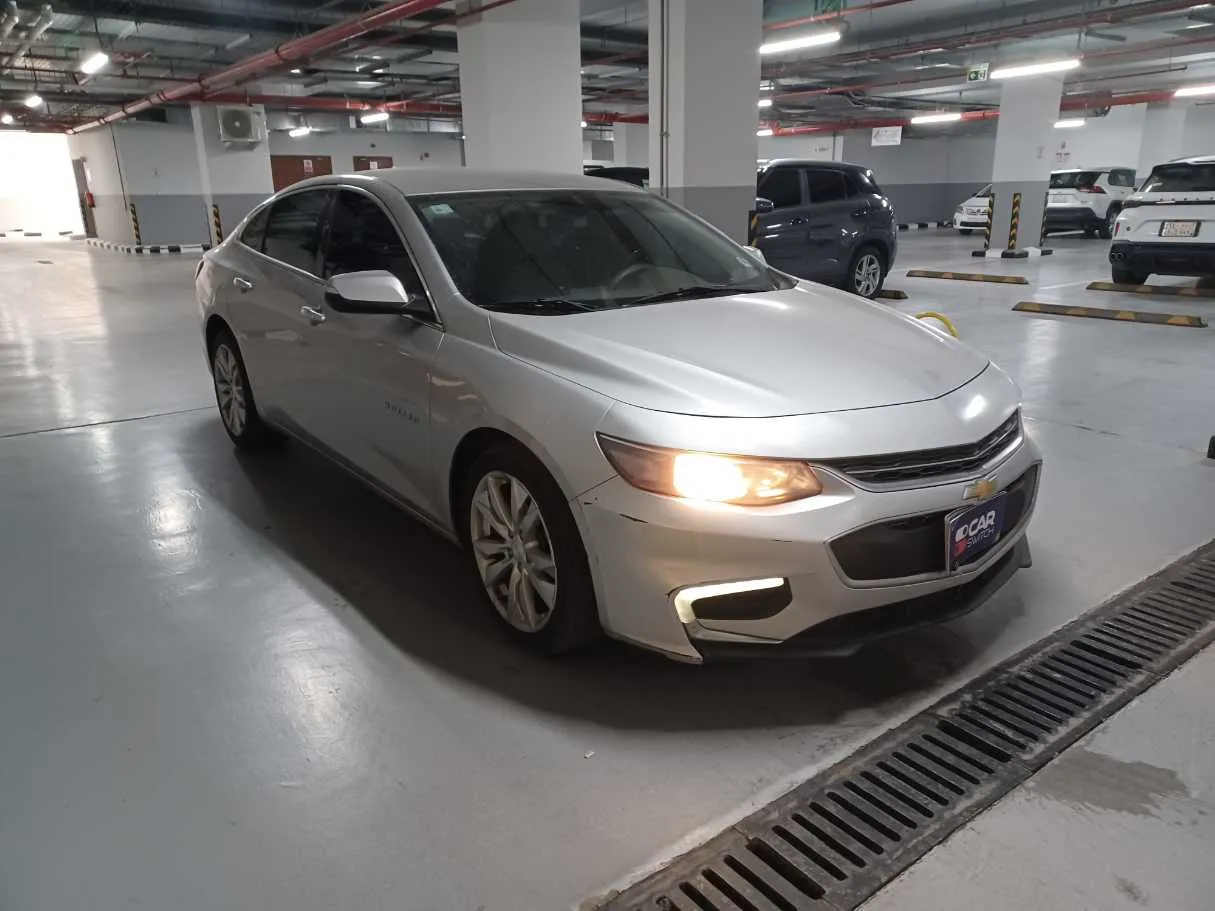 Car image 3