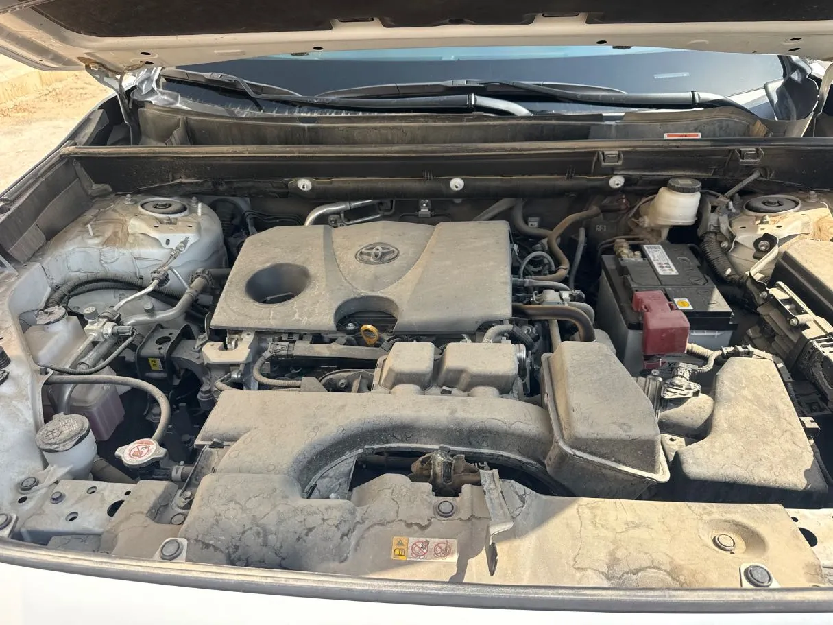 Car image 23