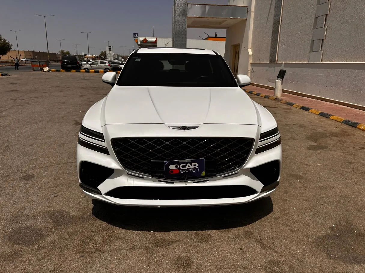 Car image 2