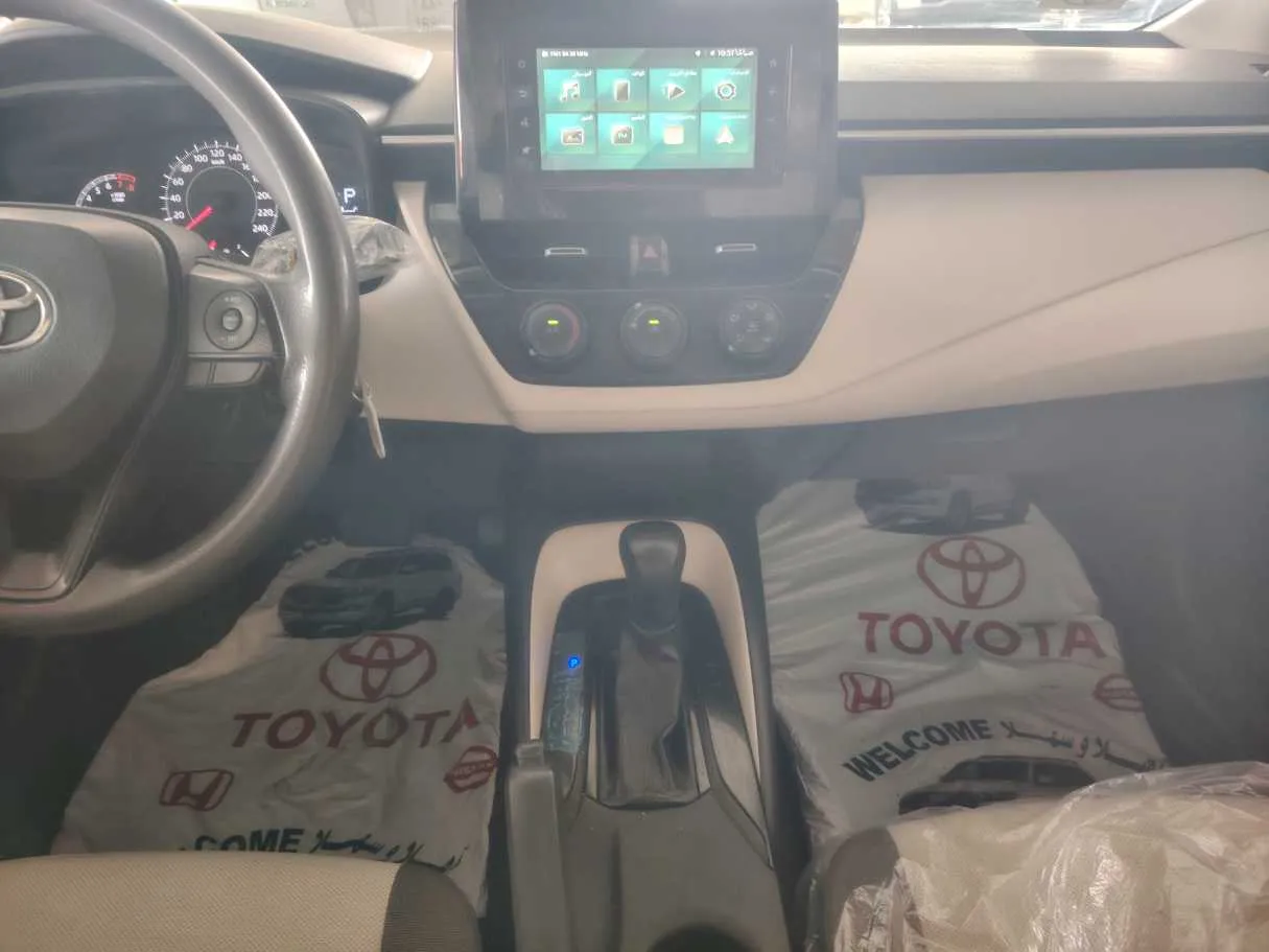 Car image 21