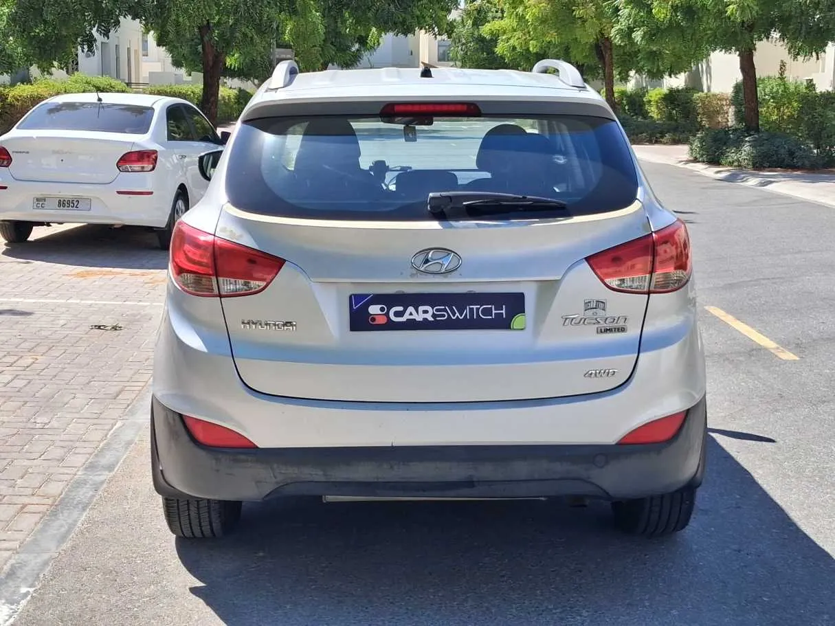 Car image 6
