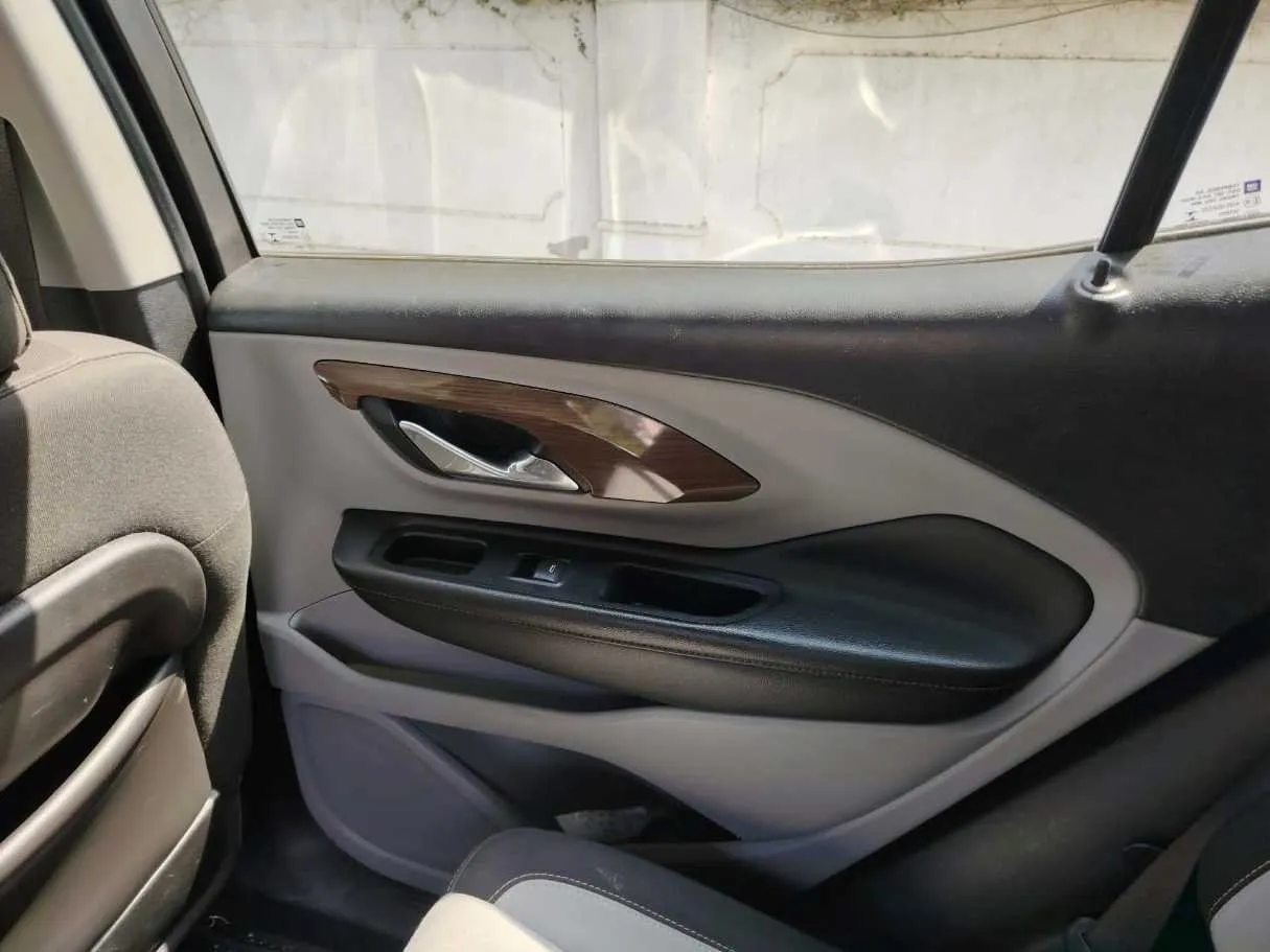 Car image 38