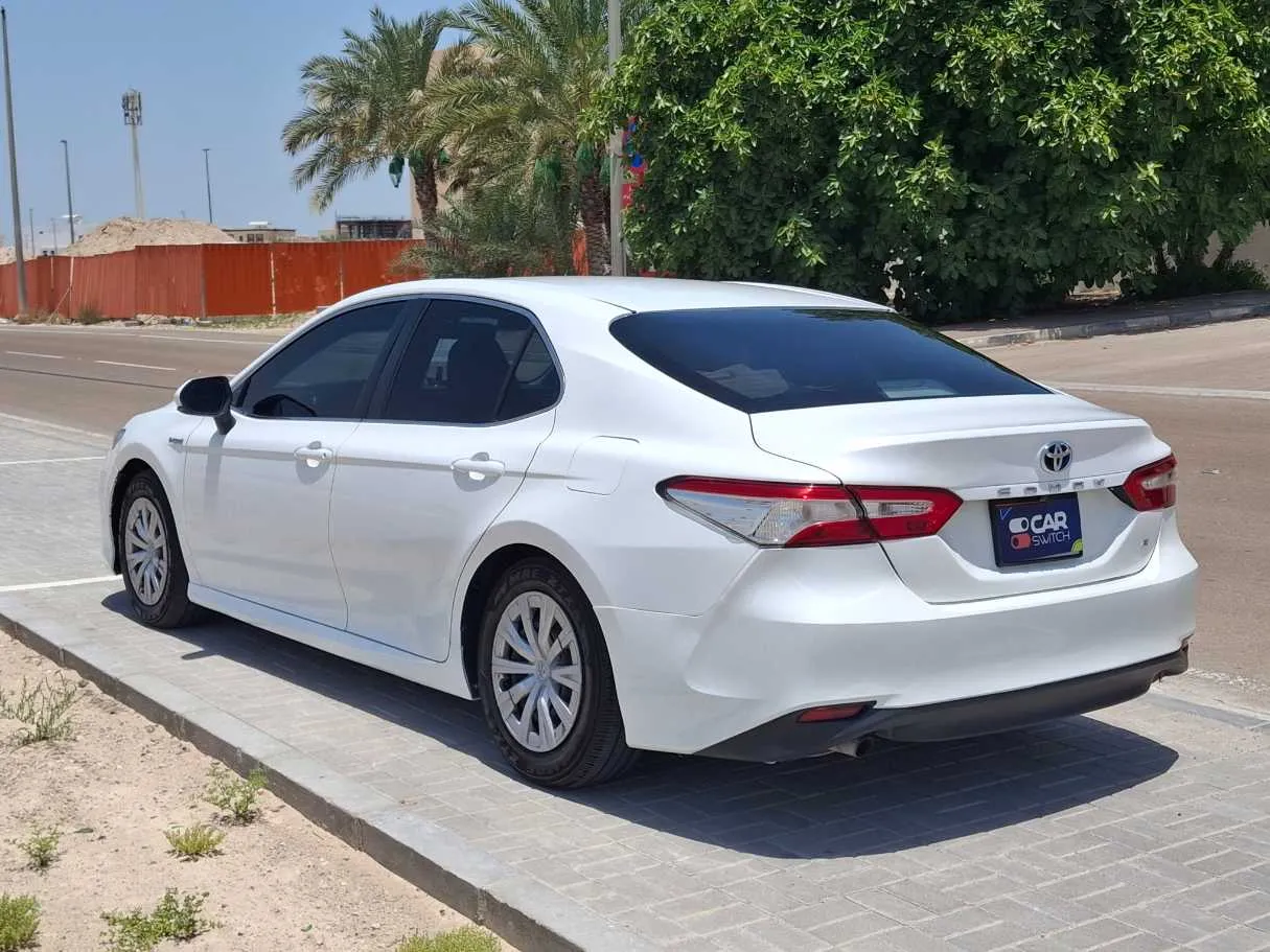 Car image 7