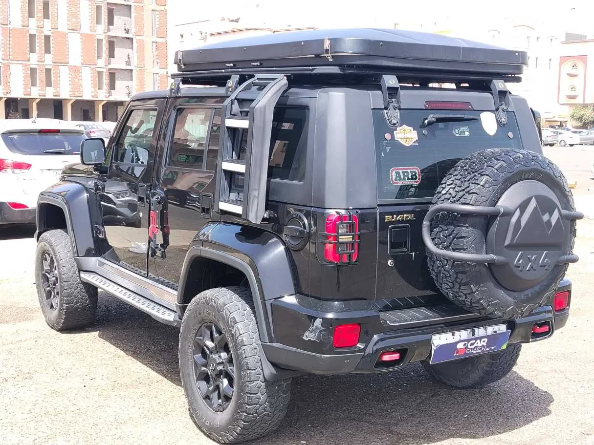Car image 7
