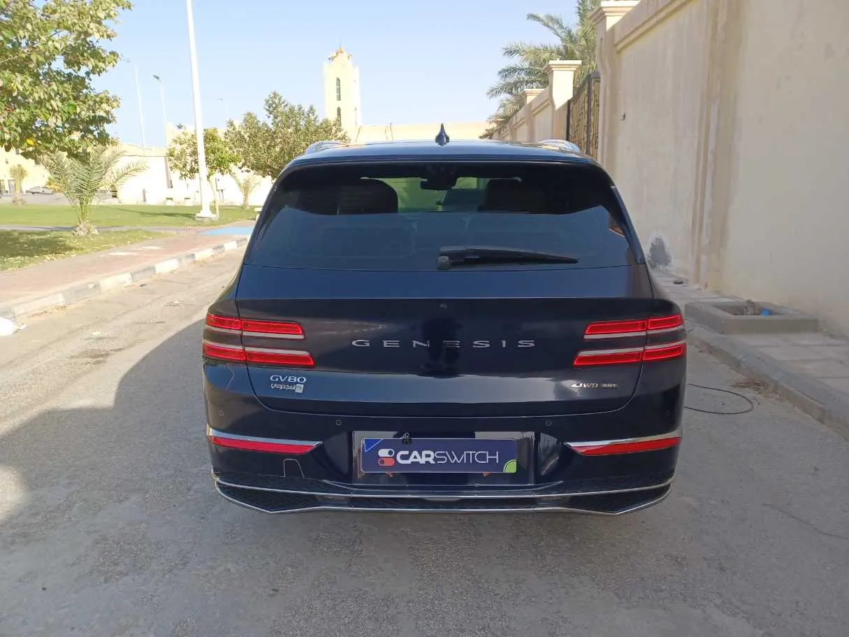 Car image 6