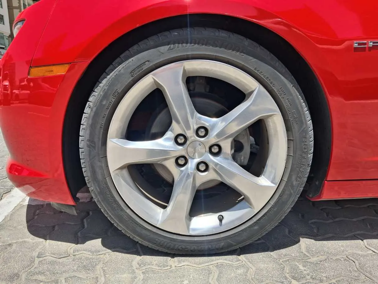 Car image 9
