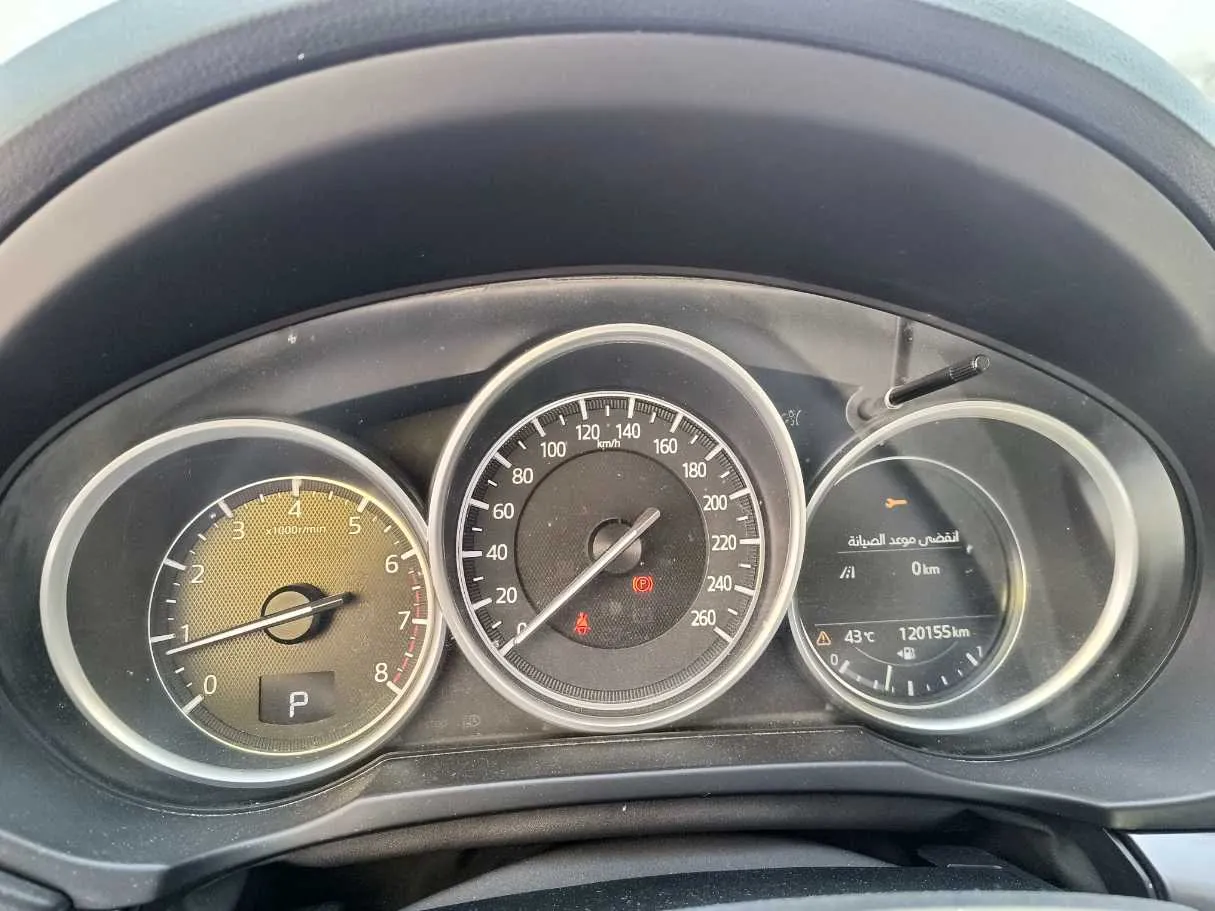 Car image 21
