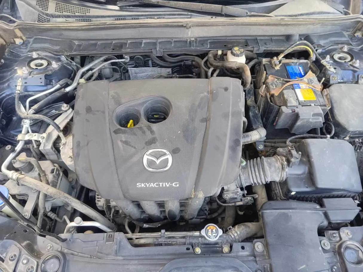 Car image 32