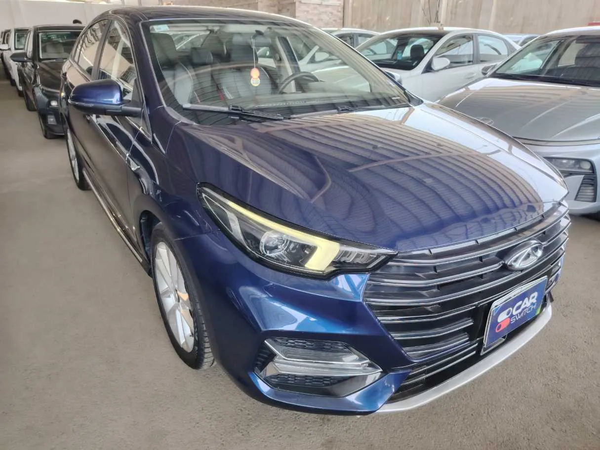 Car image 3