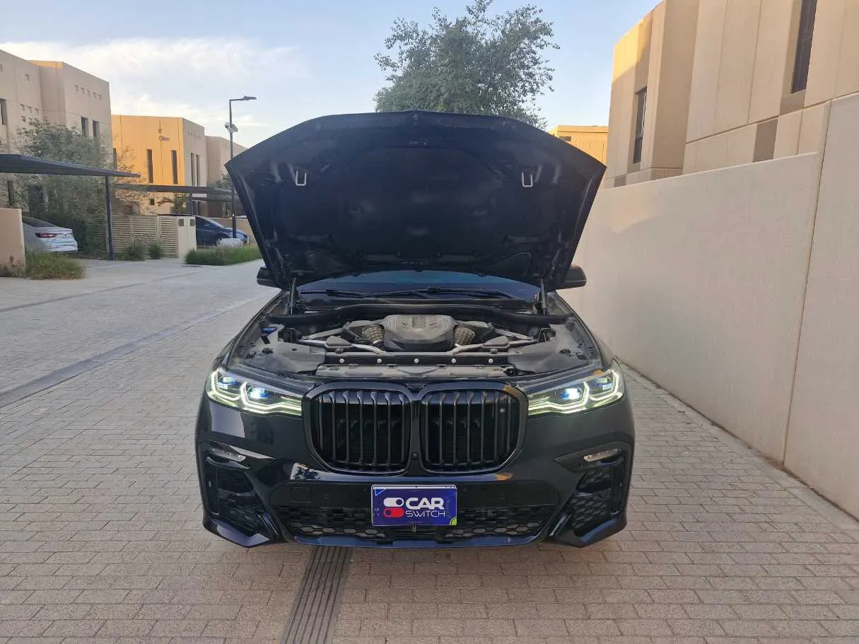 Car image 25