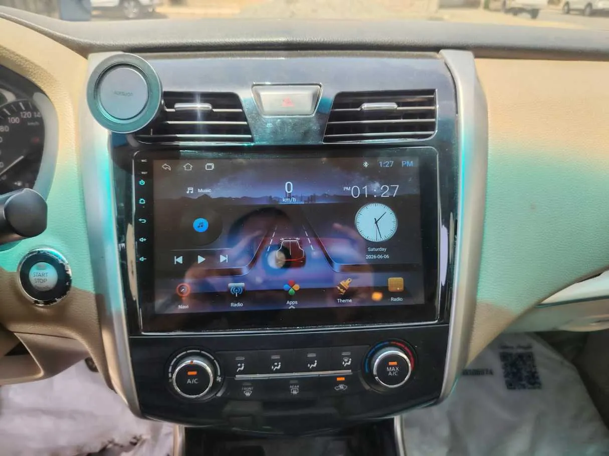 Car image 24