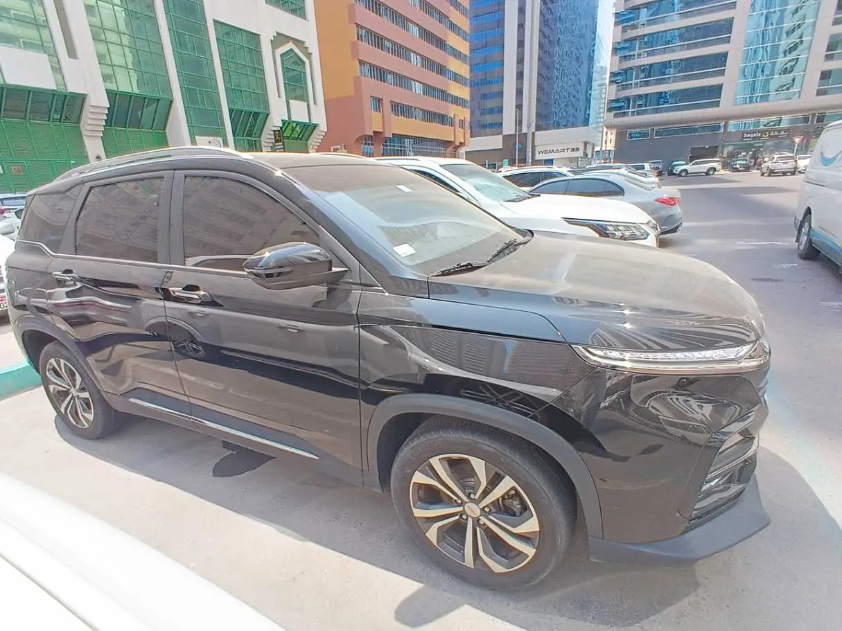 Car image 8