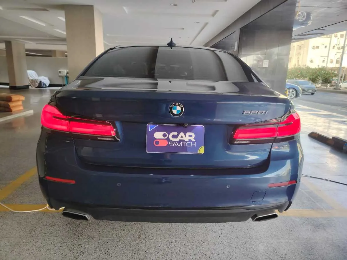 Car image 6