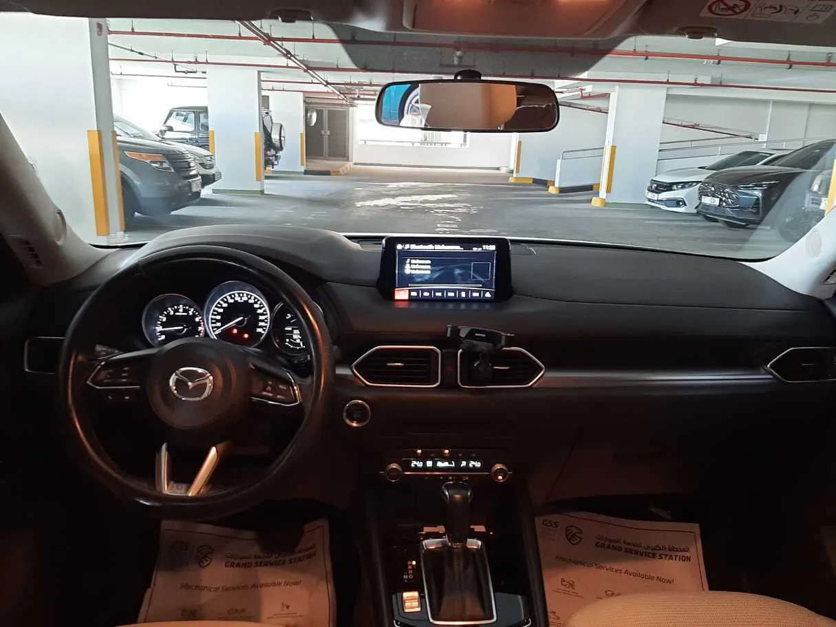Car image 15