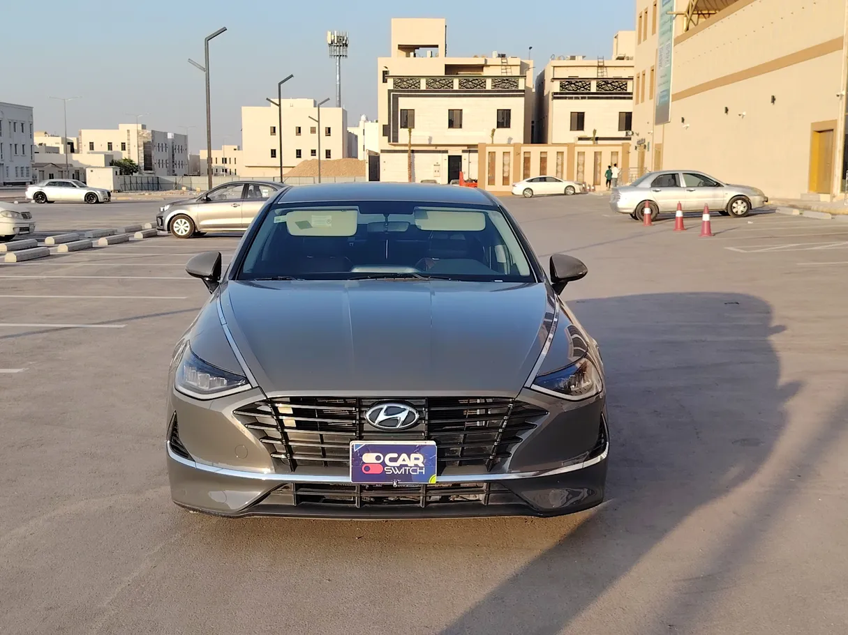 Car image 2