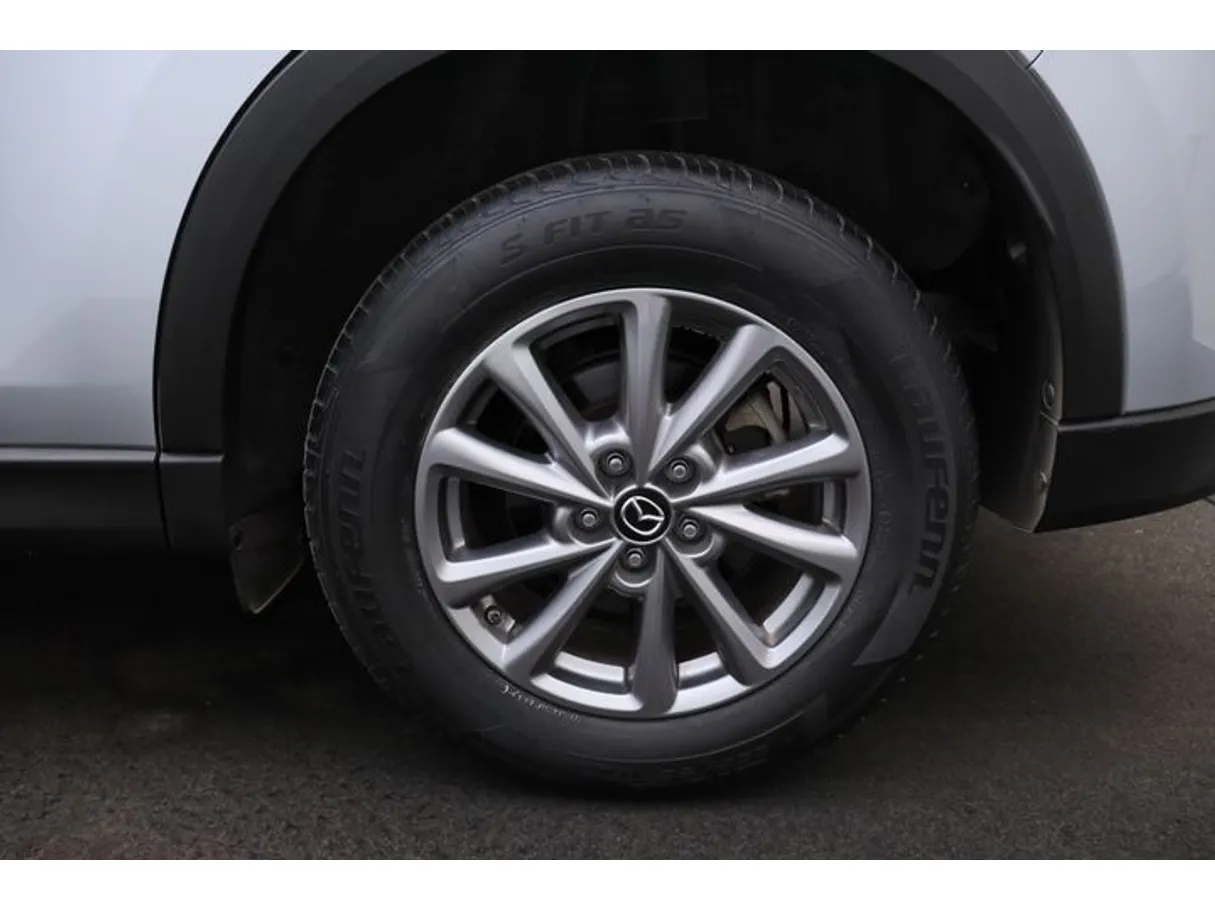 Car image 7