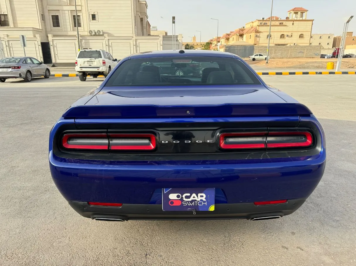 Car image 6