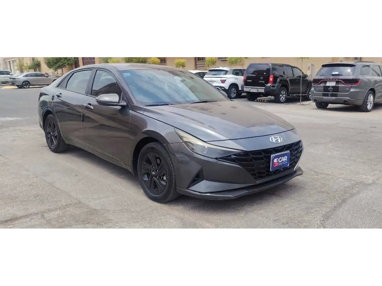 Car image 3