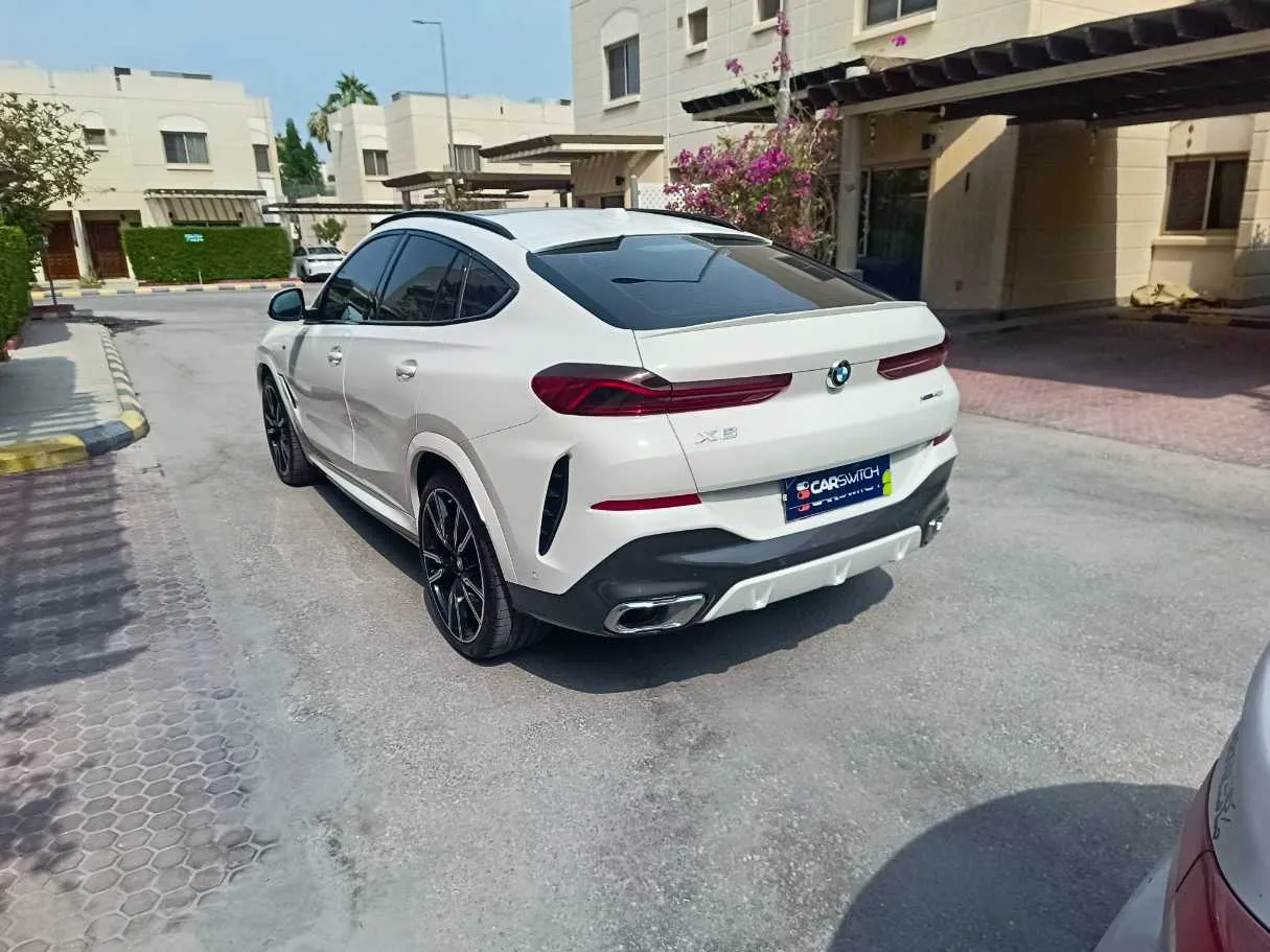 Car image 6