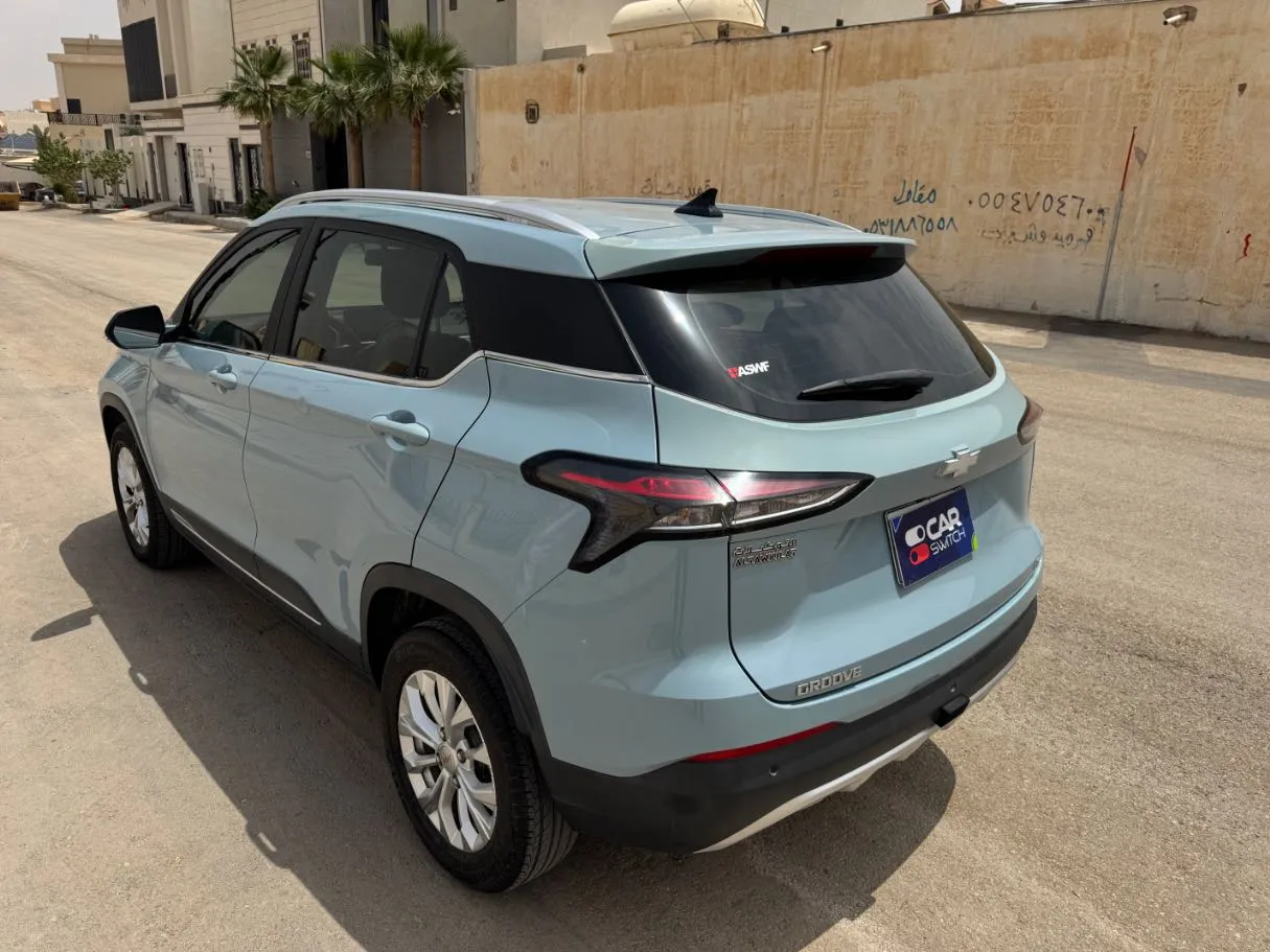 Car image 7