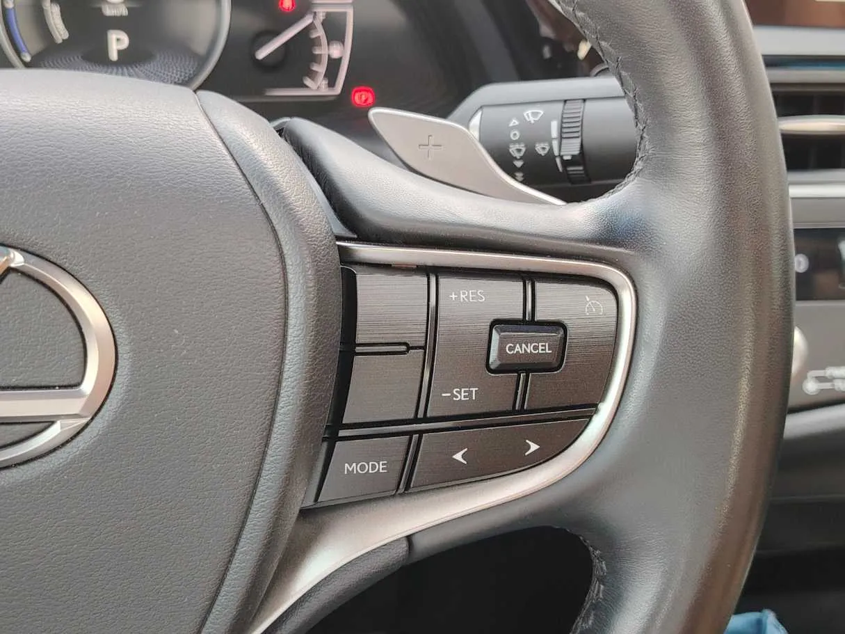 Car image 29