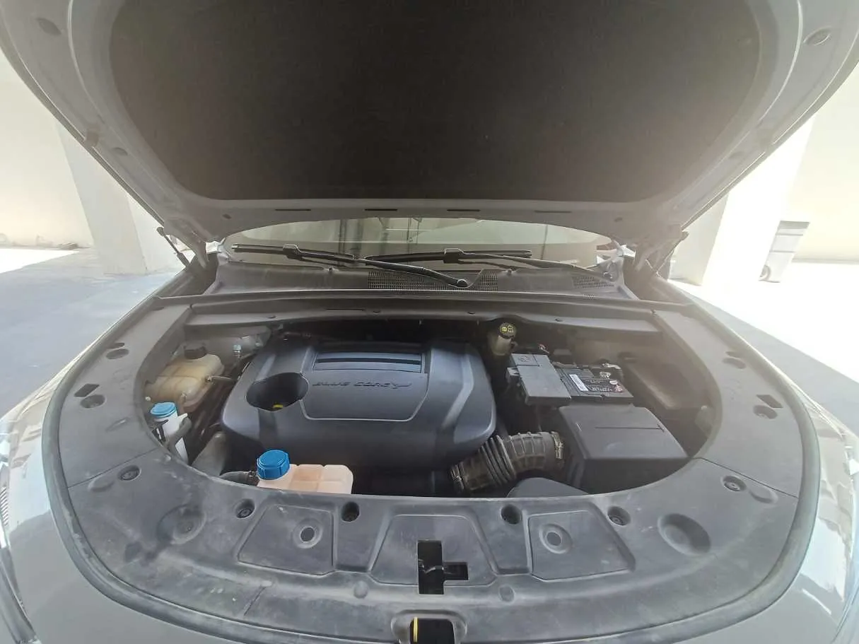 Car image 21
