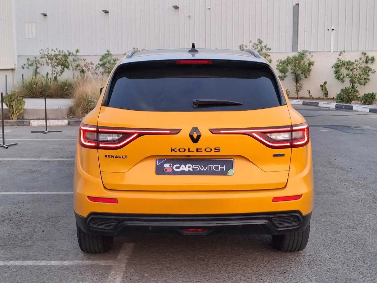 Car image 6