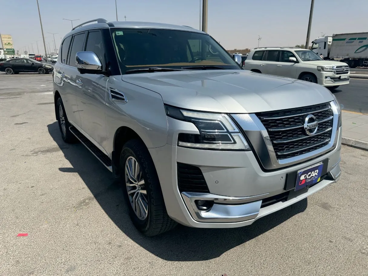 Car image 3