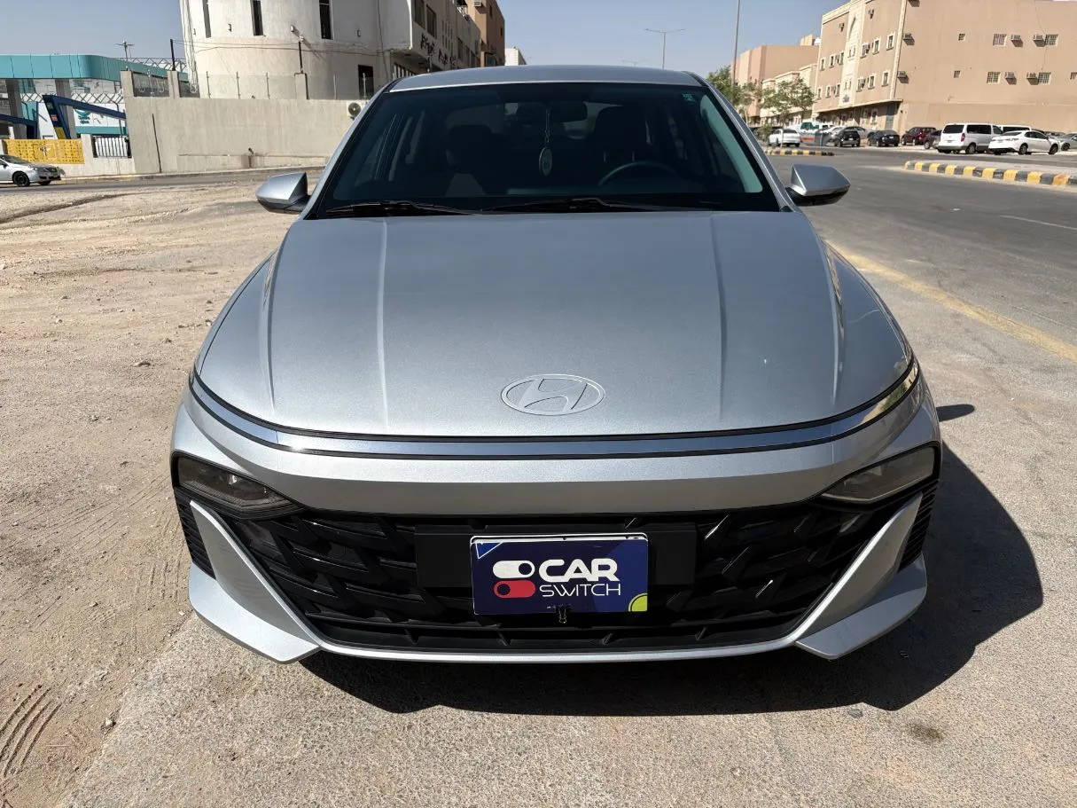 Car image 2