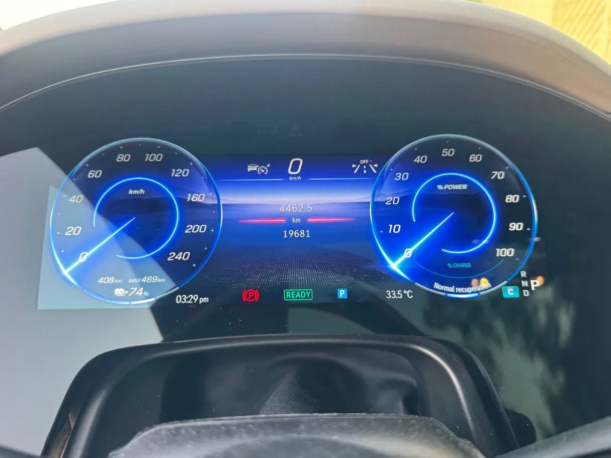 Car image 20