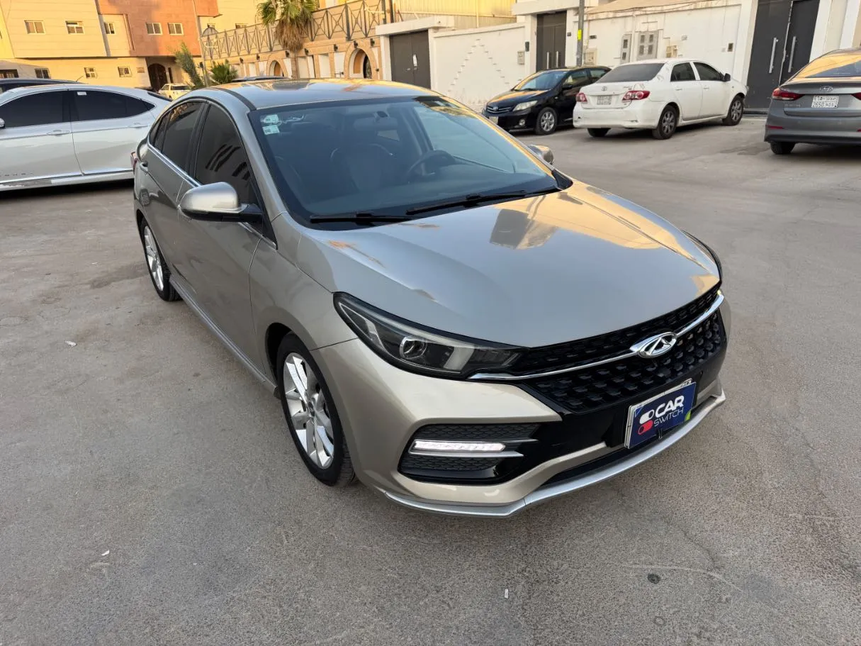 Car image 3