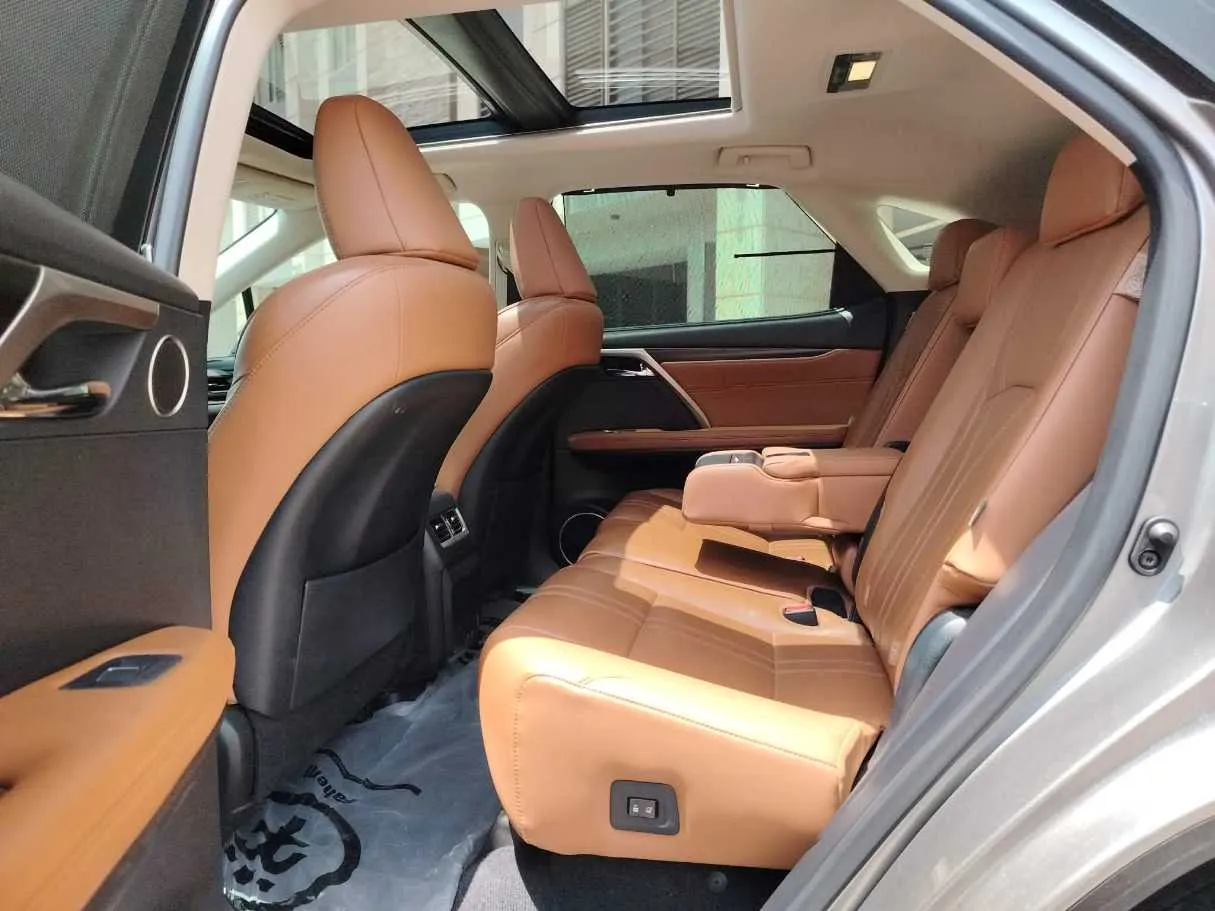 Car image 38