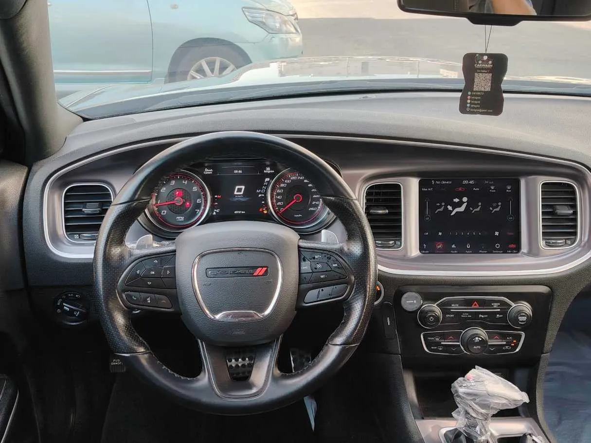 Car image 21