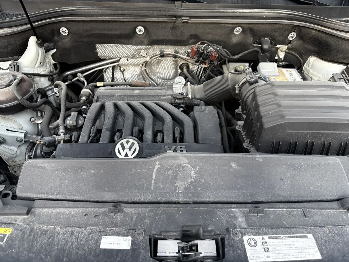 Car image 27