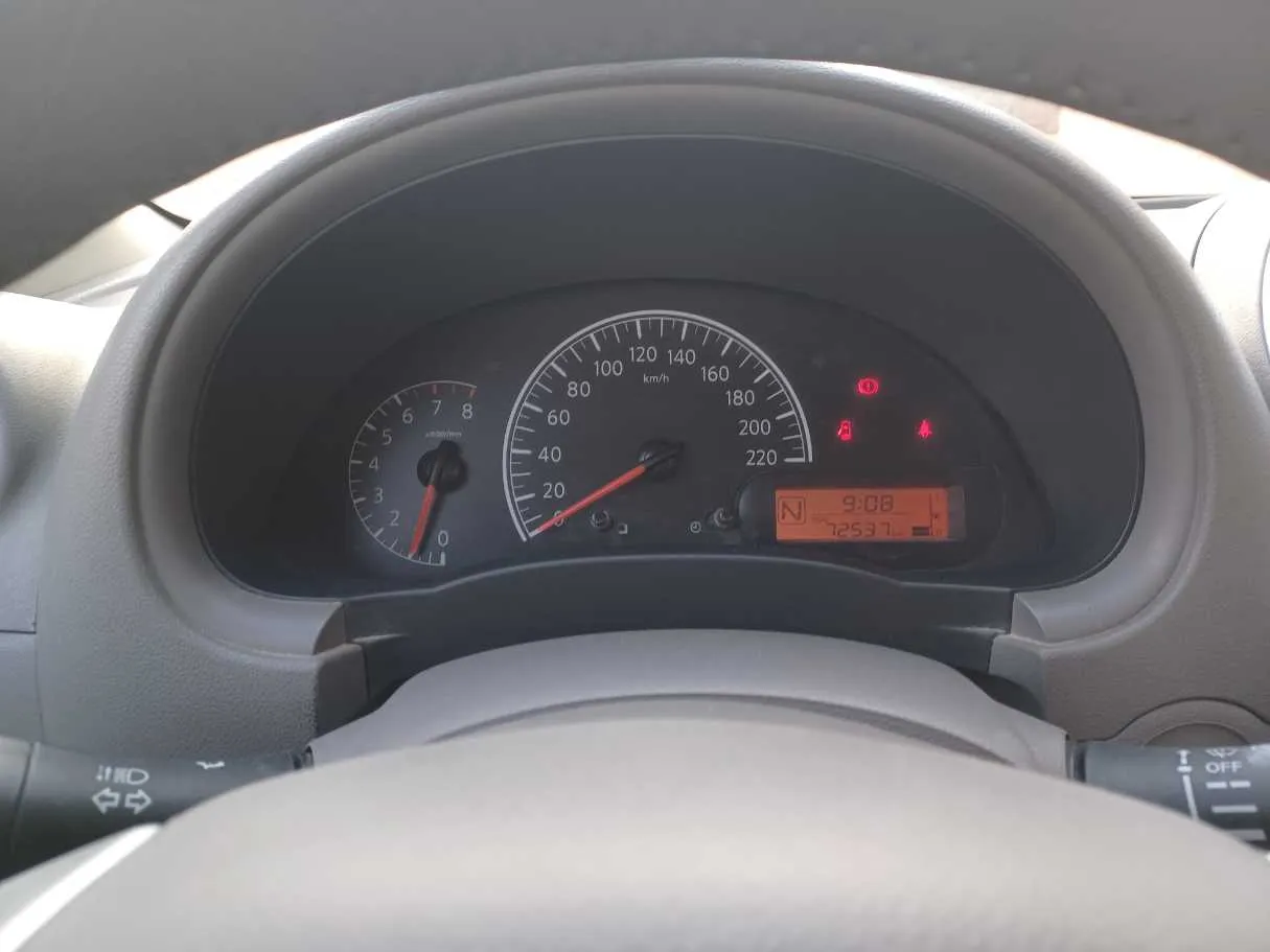 Car image 16