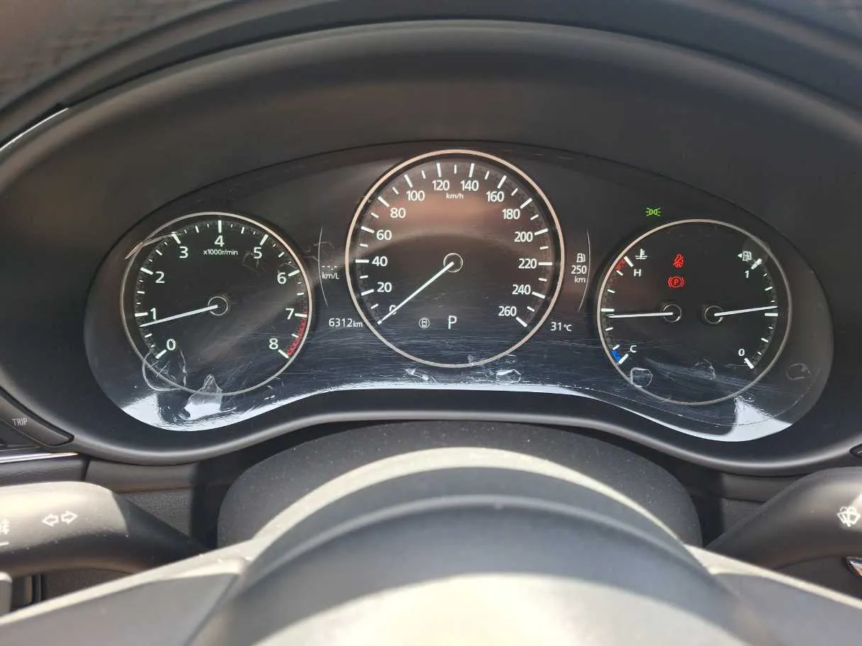 Car image 20