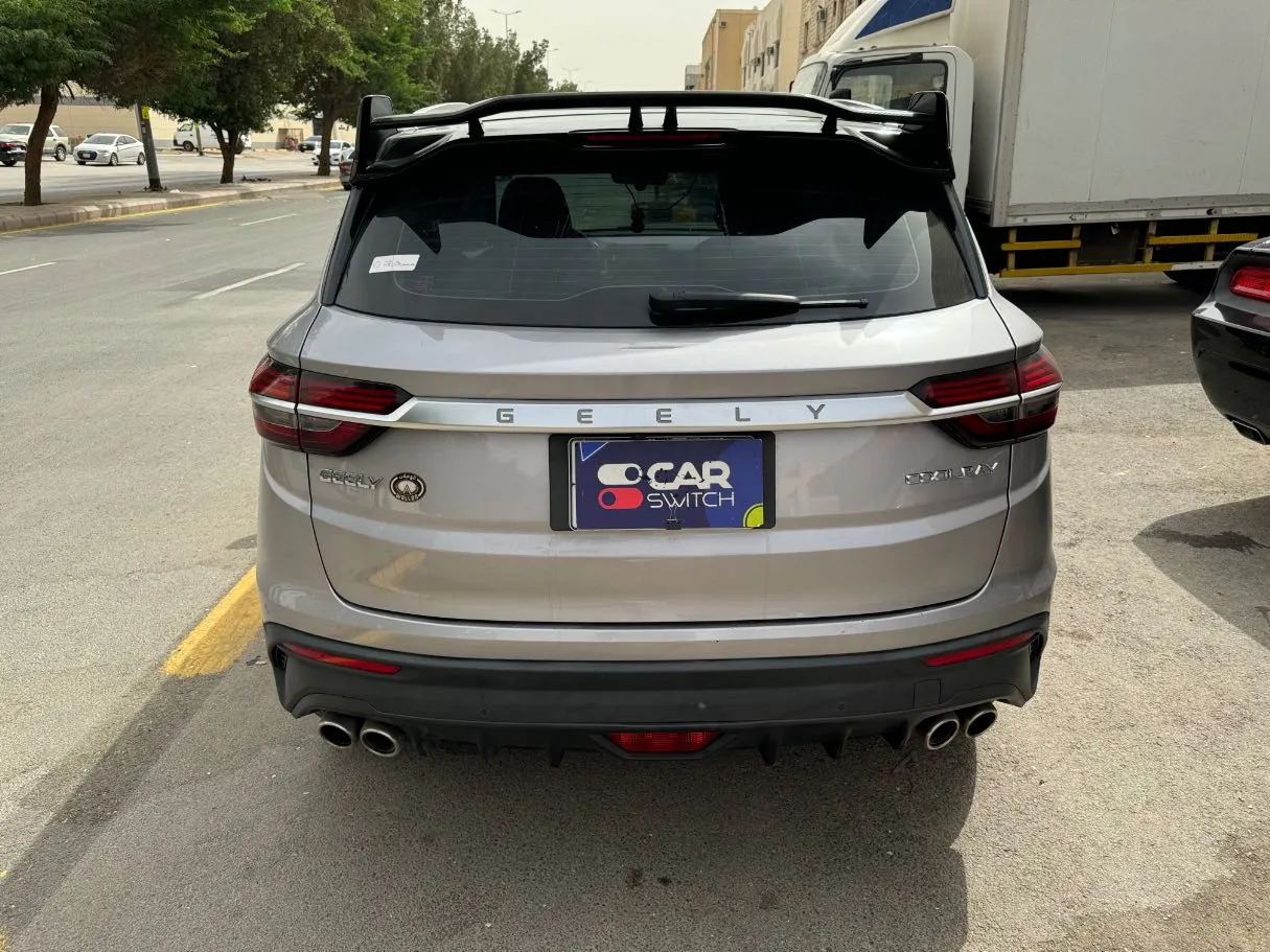 Car image 6