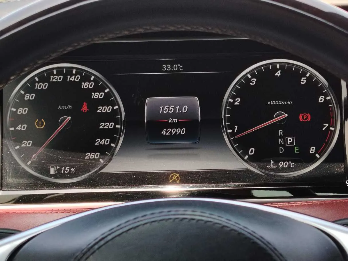 Car image 24