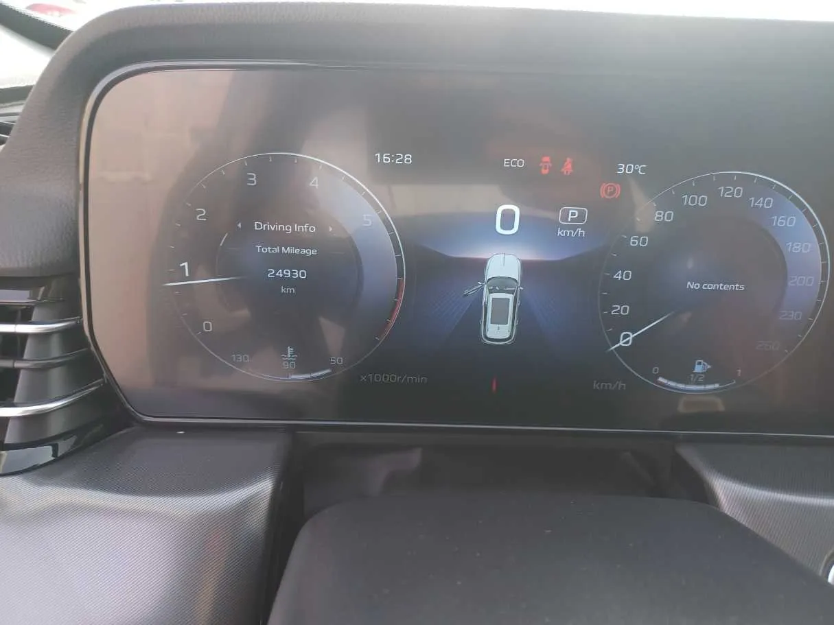 Car image 21