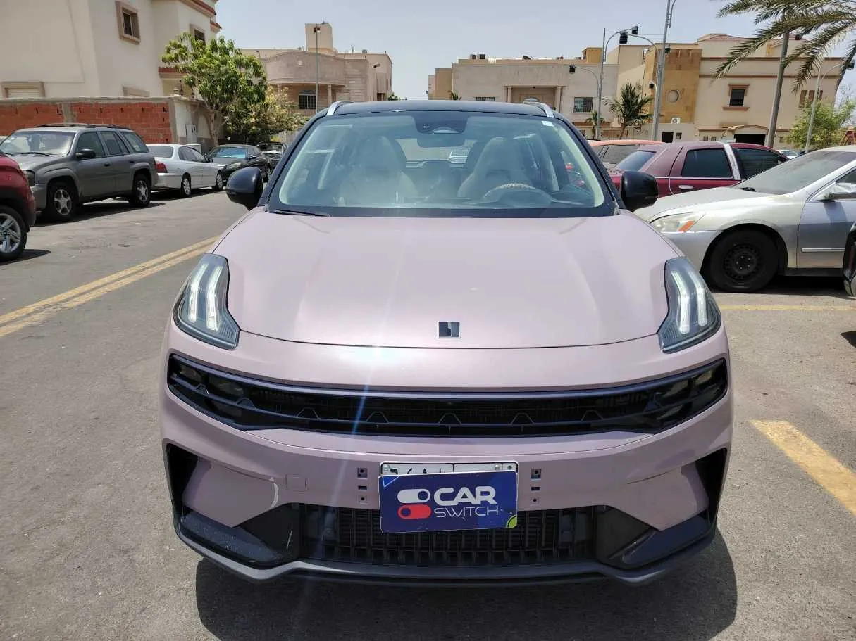 Car image 2