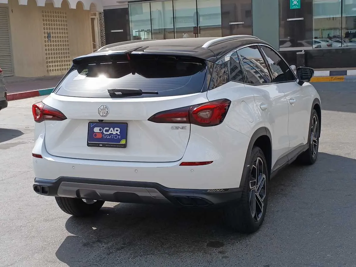 Car image 5
