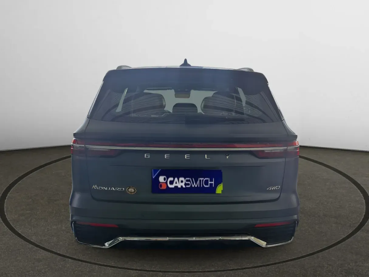 Car image 3