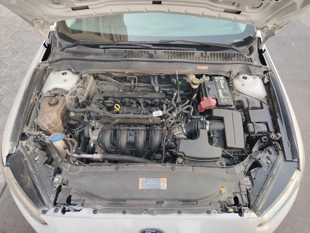 Car image 32