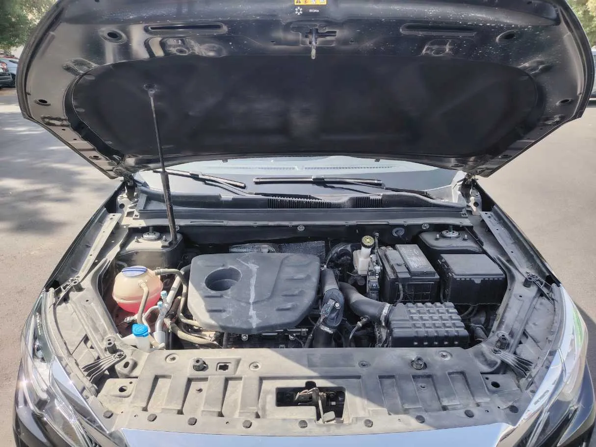 Car image 35