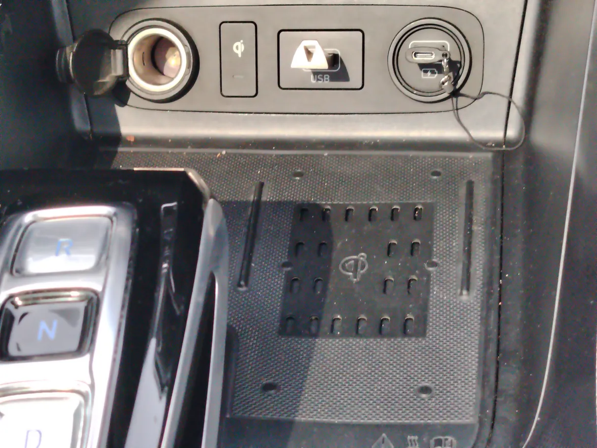 Car image 20