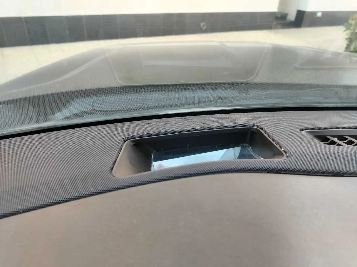 Car image 31